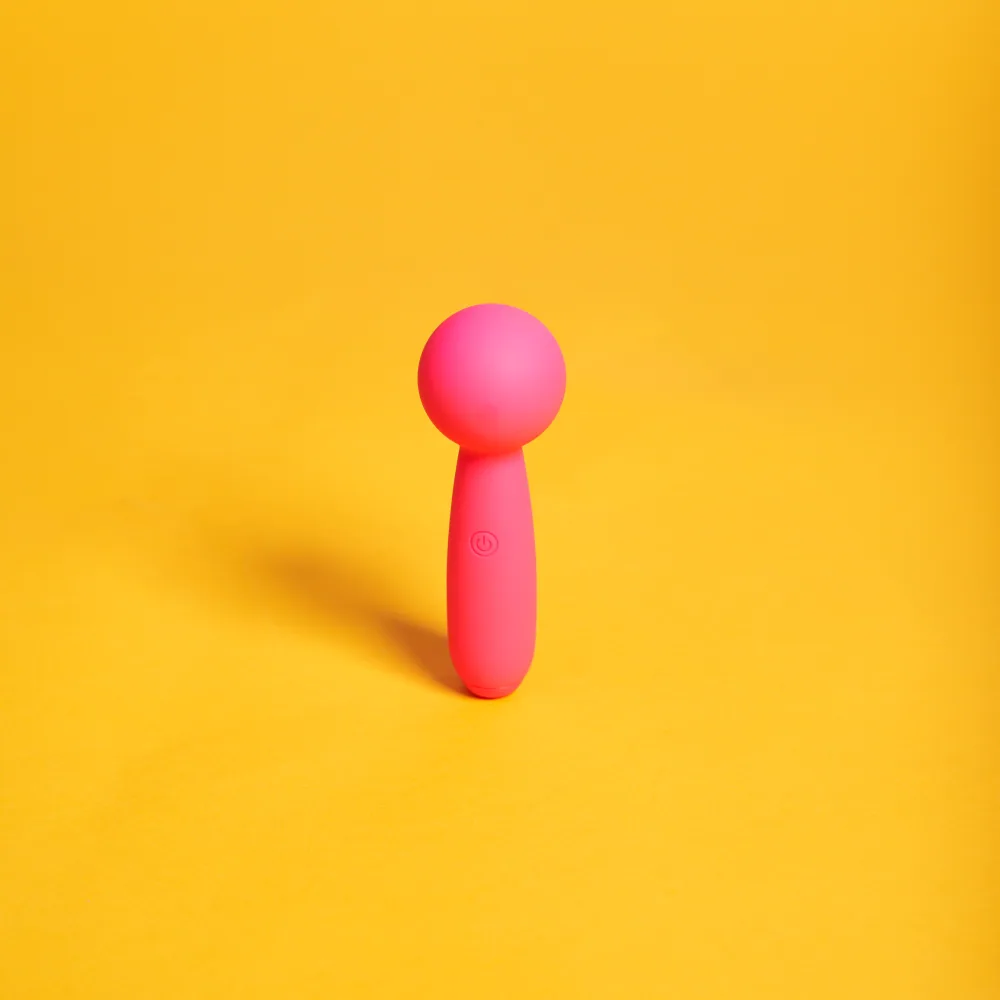 Lolly mini wand vibrator — flexible head detail